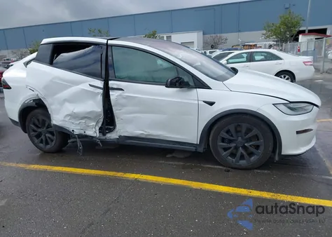 2022 Tesla Model X Dual Motor All-Wheel Drive z USA, uszkodzony, nr VIN 7SAXCBE5XNF363455
